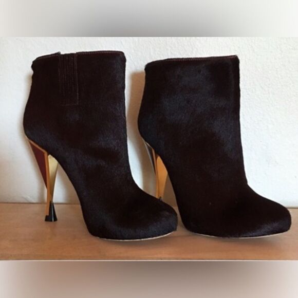 💞 Diane Von Furstenberg Lis Runway Black Calf Hair Ankle Stiletto Booties 7.5 - Picture 2 of 15